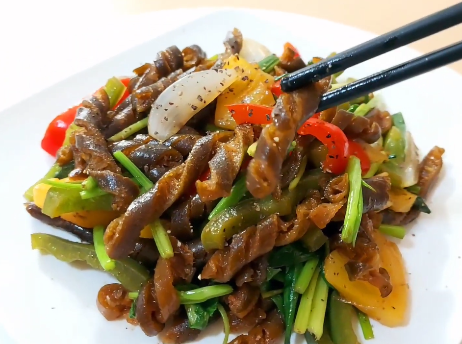 tảo xào chua ngọt